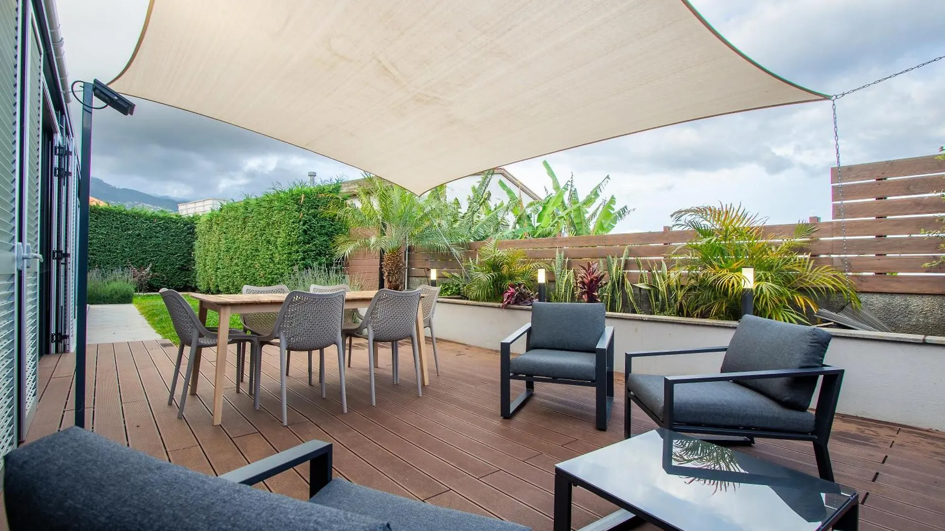 The Jolie - A Retreat In The City Funchal  Vakantiehuis Funchal (Madeira)